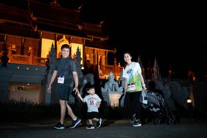 BIB: 553, 275
                            <button type="button" onclick="openModal(22280966)" class="btn btn-primary btn-sm float-right btn-popup" data-toggle="modal" data-target=".modal-high-quality">
                        <i class="fas fa-shopping-cart"></i> Add to Cart
                    </button>
                                            <button type="button" onclick="isThisMe(22280966, true)" class="btn btn-success btn-sm float-right btn-popup btn-isme hidden" data-toggle="tooltip" data-placement="bottom" title="นี่คือรูปของคุณใช่ไหม คลิกที่นี่เพื่อเอาเข้าอัลบั้ม">
                        <i class="fas fa-plus"></i> Add to album
                    </button>
                    <button type="button" onclick="isThisMe(22280966, false)" class="btn btn-warning btn-sm float-right btn-popup btn-isnotme hidden">
                        <i class="fas fa-ban"></i> Remove from album
                    </button>